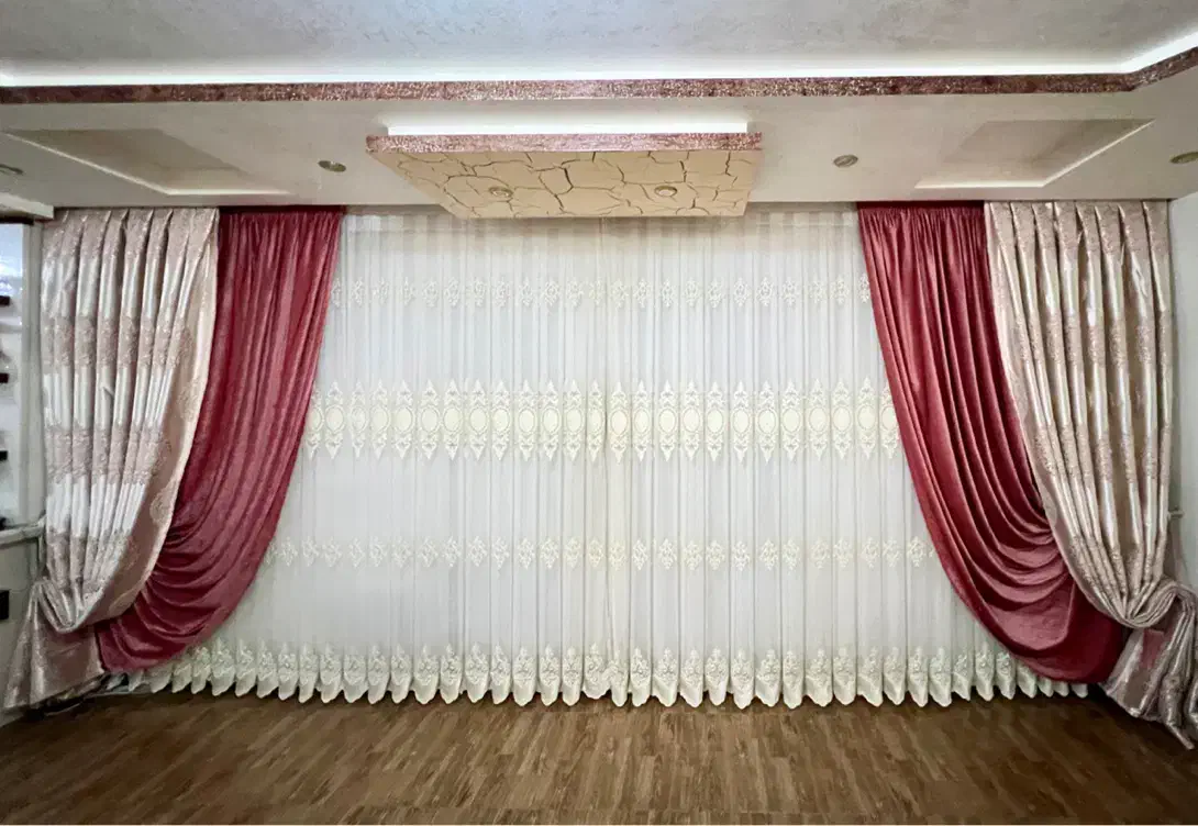 فروش فوری - پرده پذیرایی ( آماده نصب)|پرده، رانر، رومیزی|شاهین‌شهر, شهرک ردانی پور|دیوار