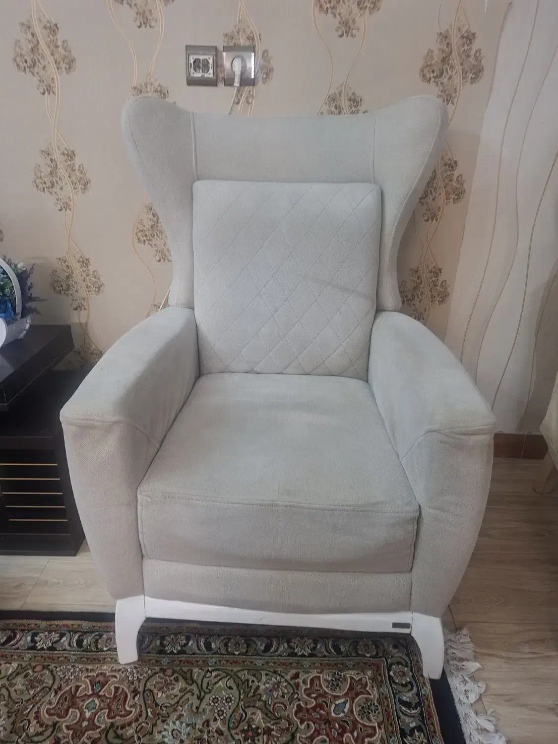 مبل ۷ نفره شرکتی در حد نو|مبلمان خانگی و میز عسلی|تهران, آبشار|دیوار