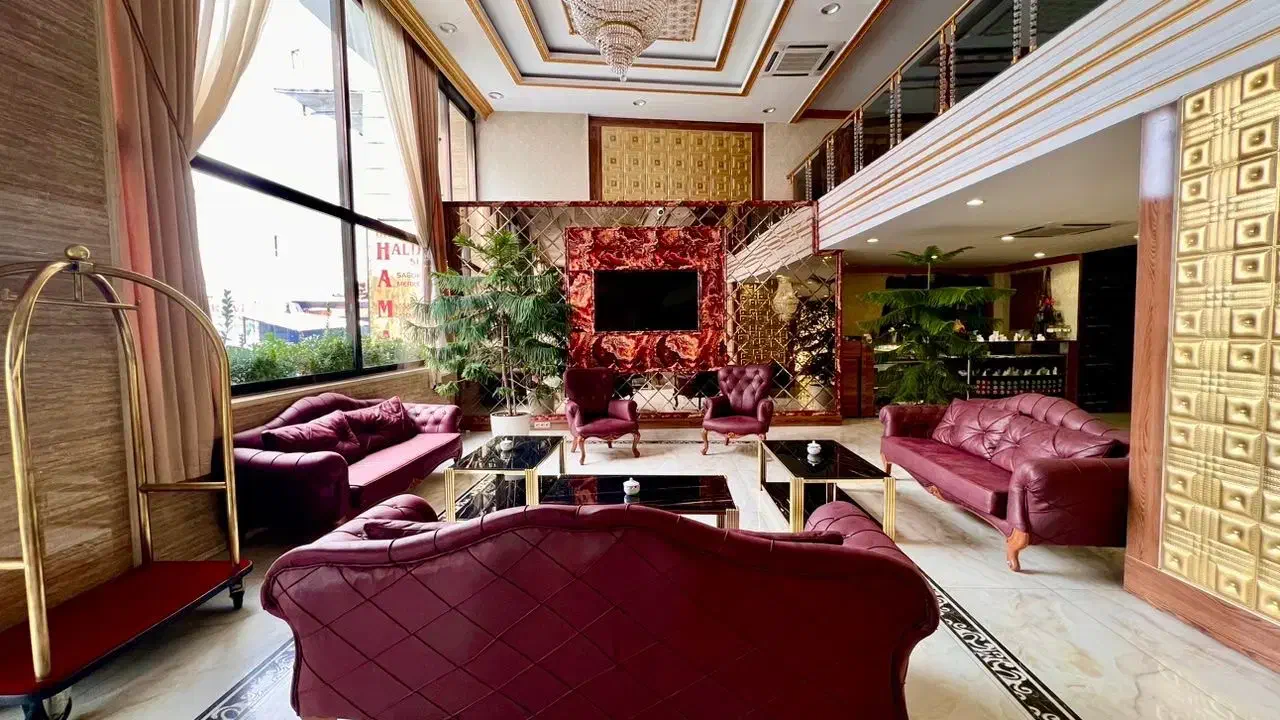 ویژه کریسمس ۷ دی تور گروهی وان ترکیه|تور و چارتر|تهران, فلسطین (میدان انقلاب)|دیوار