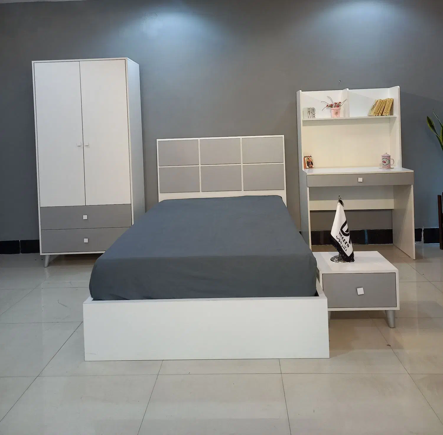 تخت یک و نیم نفره /سرویس خواب نوجوان دکتر چوب۹۰۲|تخت و سرویس خواب|مشهد, سناباد|دیوار