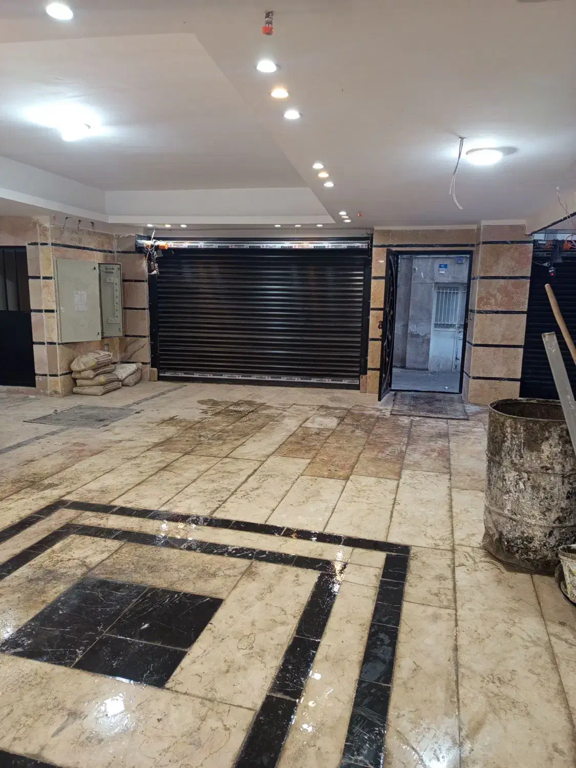 اجاره 90 متری کلید نخورده حق شناس (نه دی)