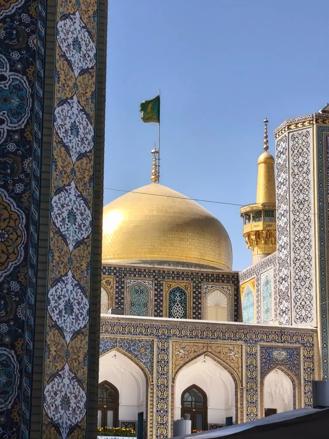 نیازمند وام گیرنده|فعالیت داوطلبانه|مشهد, حرم مطهر رضوی|دیوار