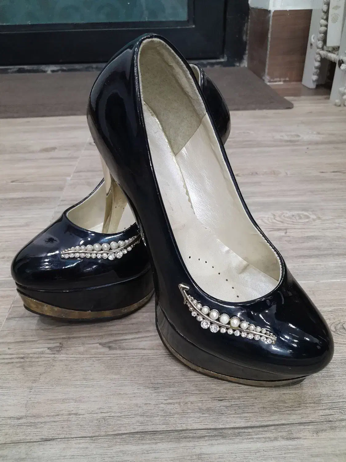 کفش پاشنه بلند سایز ۳۸|کیف، کفش، کمربند|جهرم, |دیوار