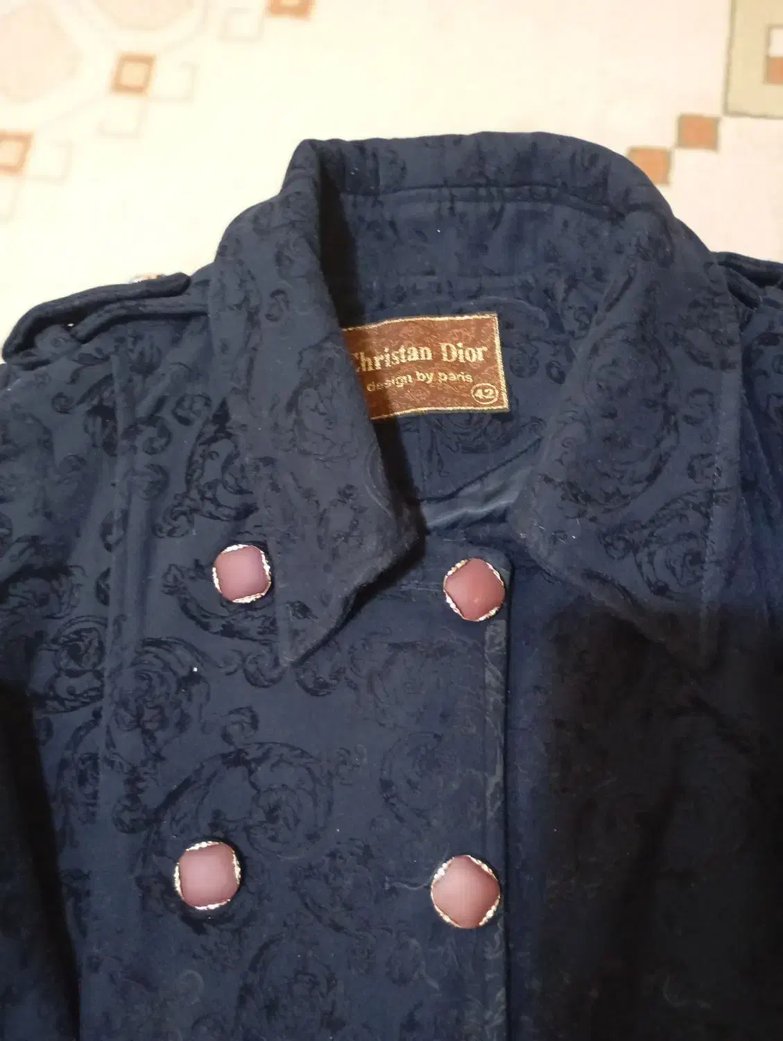 پالتو زنانه در حد نو|لباس|قائن, |دیوار