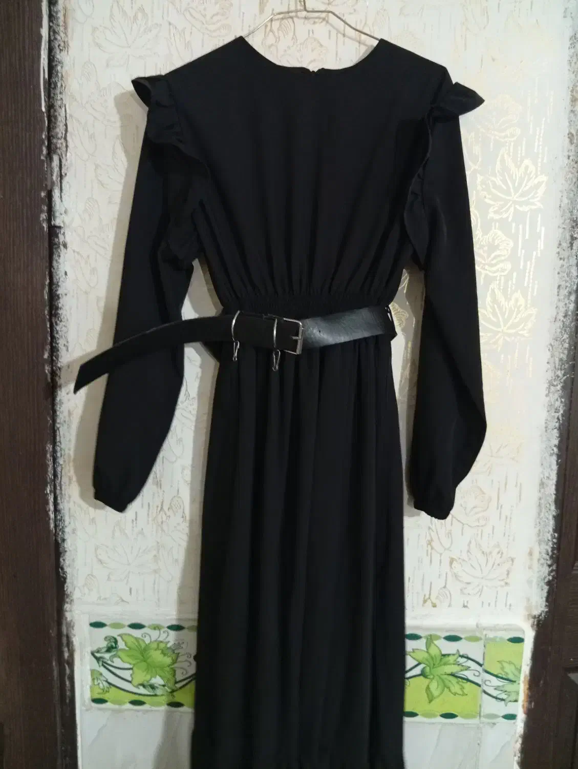 مانتو|لباس|مشهد, طبرسی شمالی|دیوار