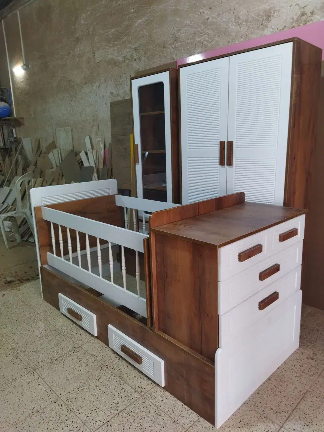 کمد و تخت دراور ویترین|اسباب و اثاث بچه|مشهد, گلبرگ شمالی|دیوار