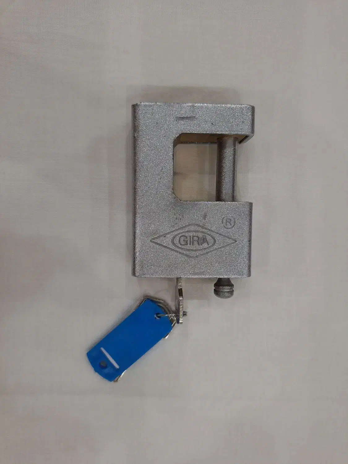 پنج عدد قفل کتابی|ابزارآلات|پرند, فاز ۶|دیوار