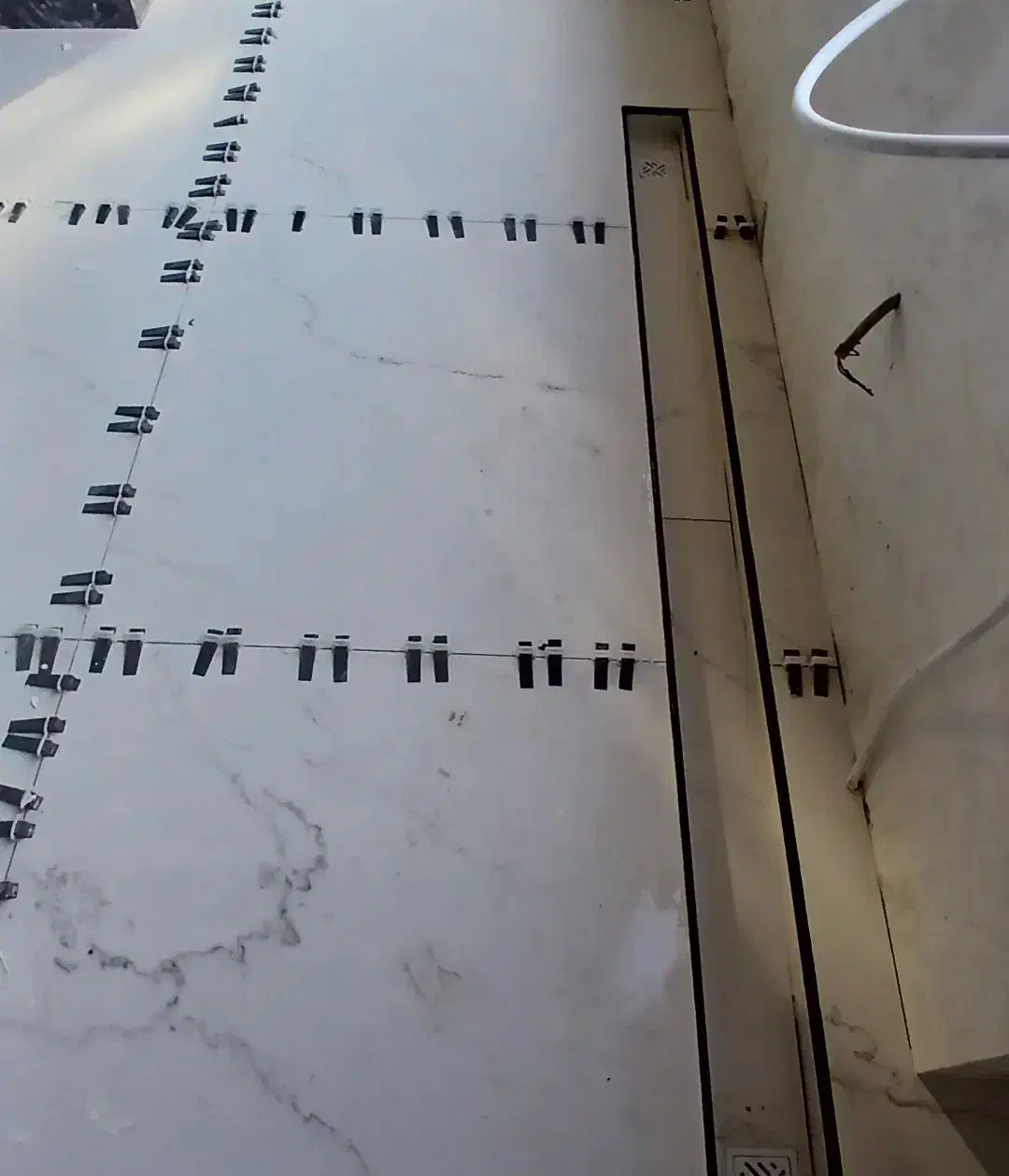 کاشی وسرامیک موزاییک سیمان کاری الماتور بندی|خدمات پیشه و مهارت|آستانه اشرفیه, |دیوار