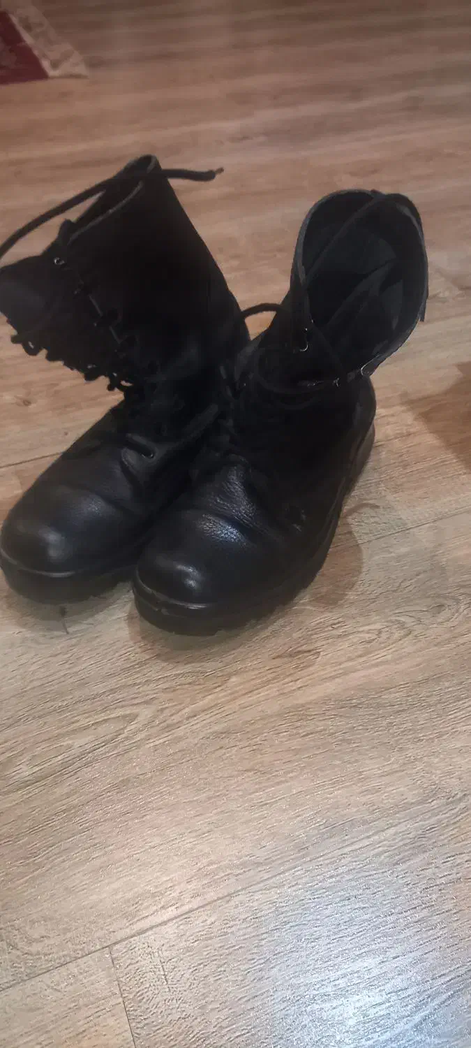 پوتین سربازی ۴۱|کیف، کفش، کمربند|کوهسار (البرز), |دیوار