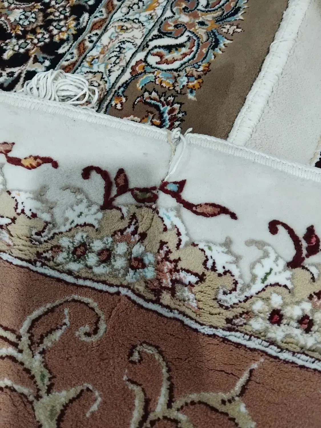 فرش ۱۲ متری روشن گل برجسته|فرش|بابلسر, |دیوار