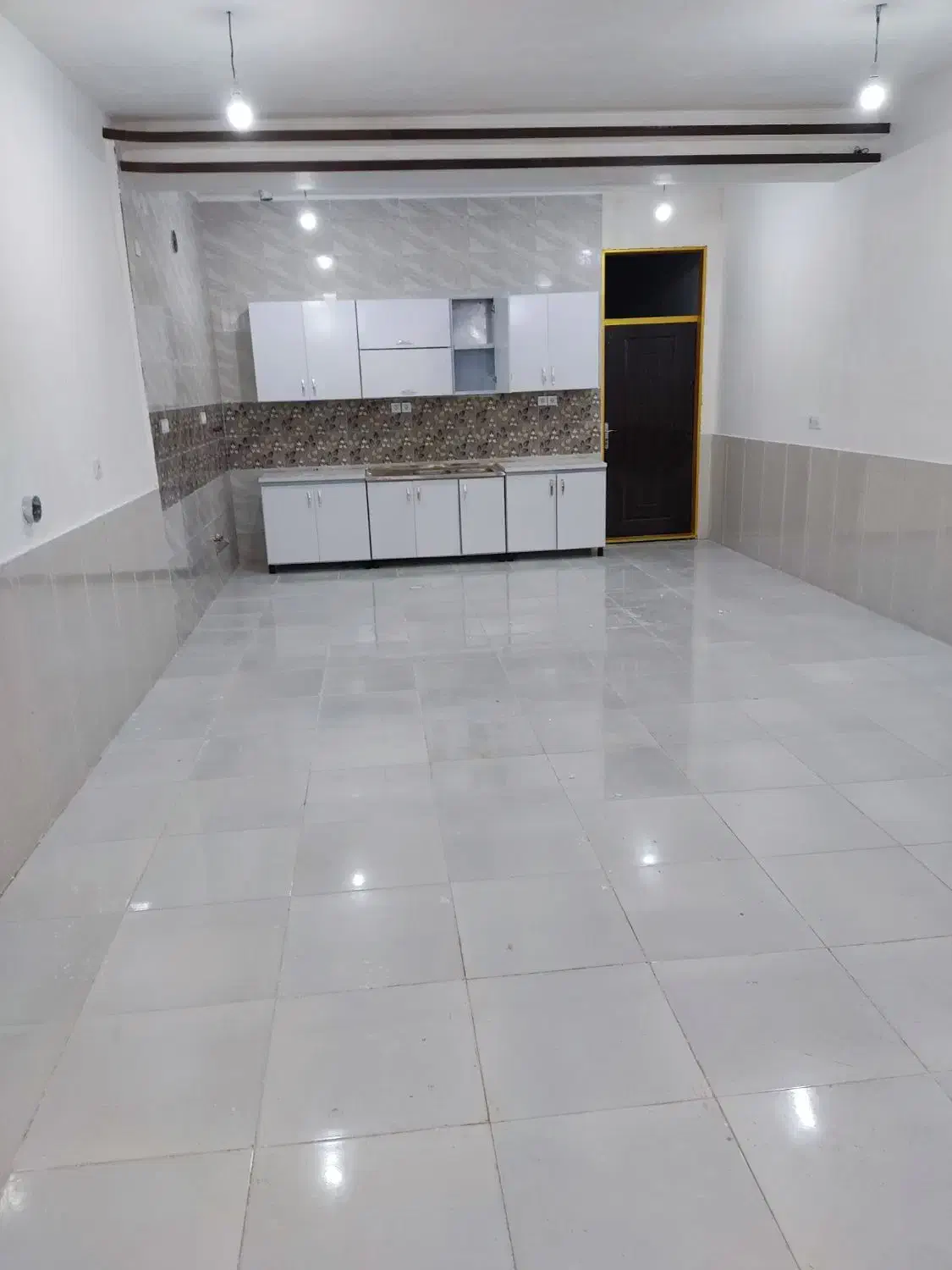 منزل فروشی شیک ومغازه نیم کاره چمگلک|فروش خانه و ویلا|دزفول, |دیوار