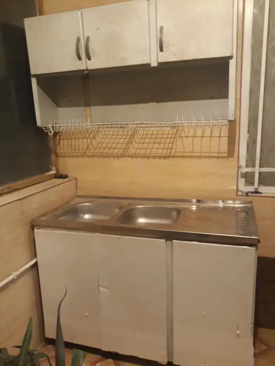 ظرفشویی و آب چکان|آبچکان و نظمدهنده ظروف|کرمانشاه, |دیوار