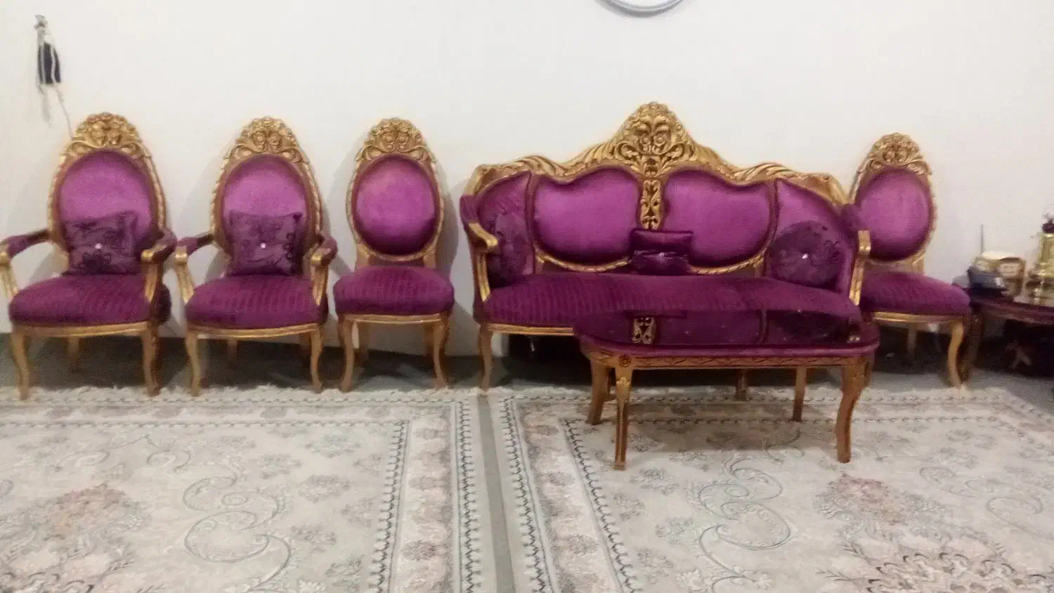 مبل نه نفره سالم|مبلمان خانگی و میز عسلی|کبودرآهنگ, |دیوار