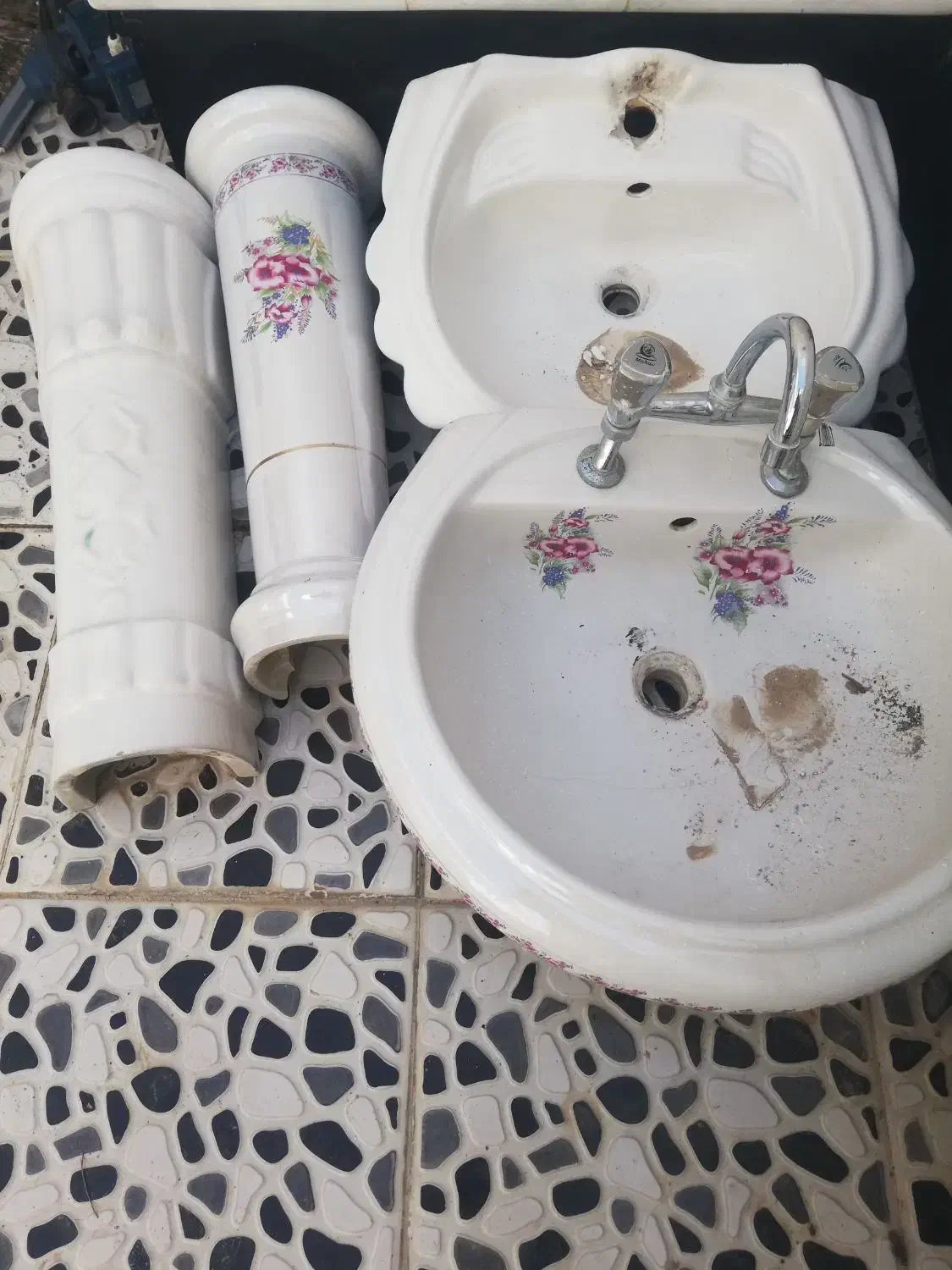 روشویی همراه باشیر|لوازم سرویس بهداشتی|بندر دیر, |دیوار