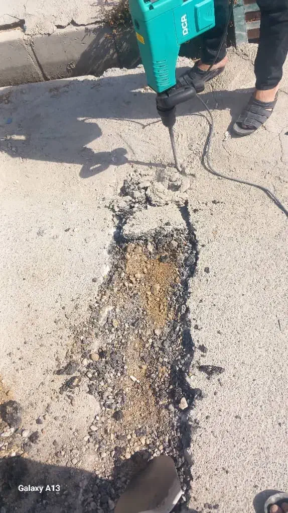 کارکردن بادریل تخریب|خدمات پیشه و مهارت|دهدشت, |دیوار