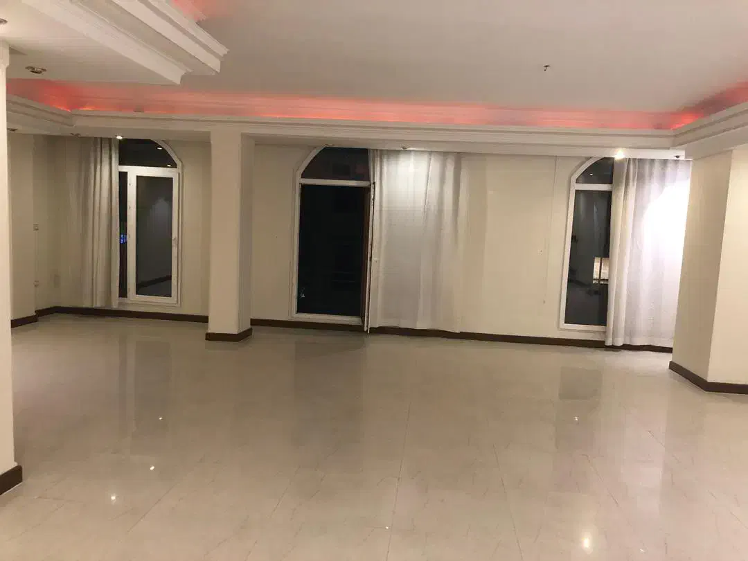 زعفرانیه ۲۰۰ متر بدون ویو عالی