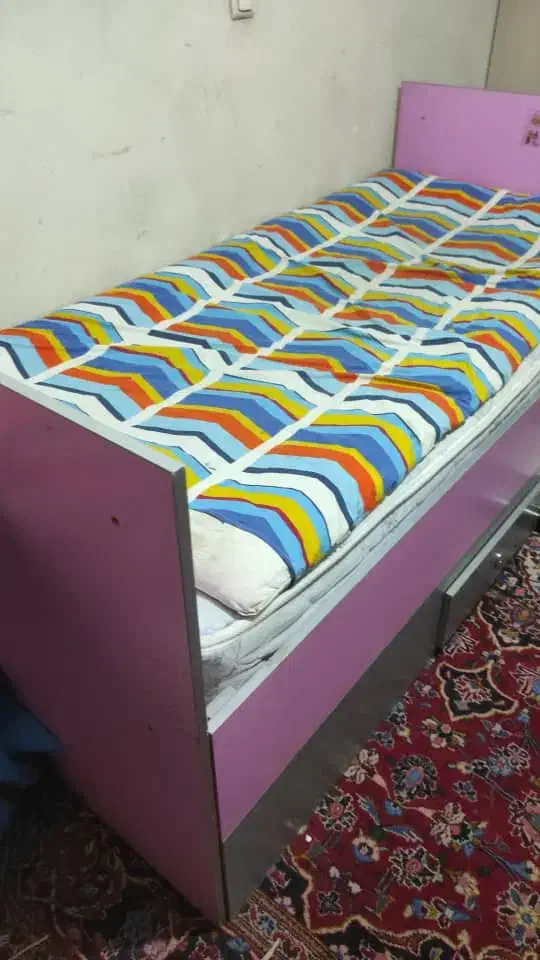 تخت نوجوان|تخت و سرویس خواب|اصفهان, بهاران|دیوار