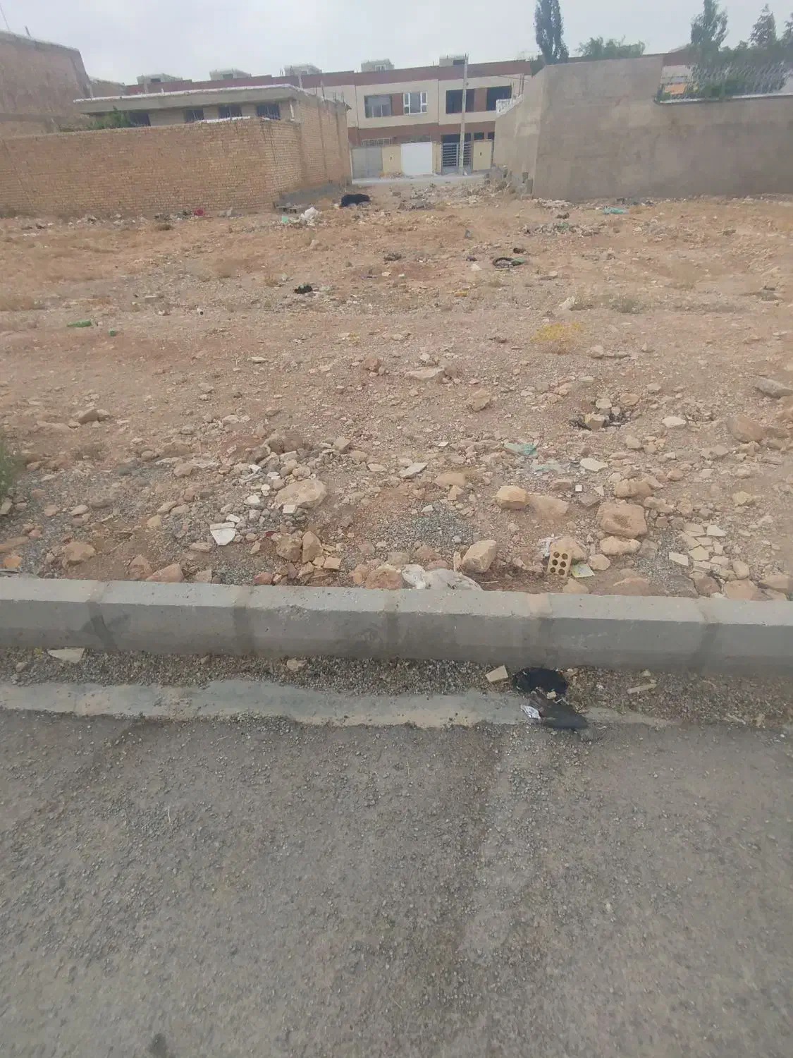 زمین مسکونی|فروش زمین و ملک کلنگی|بروجن, |دیوار