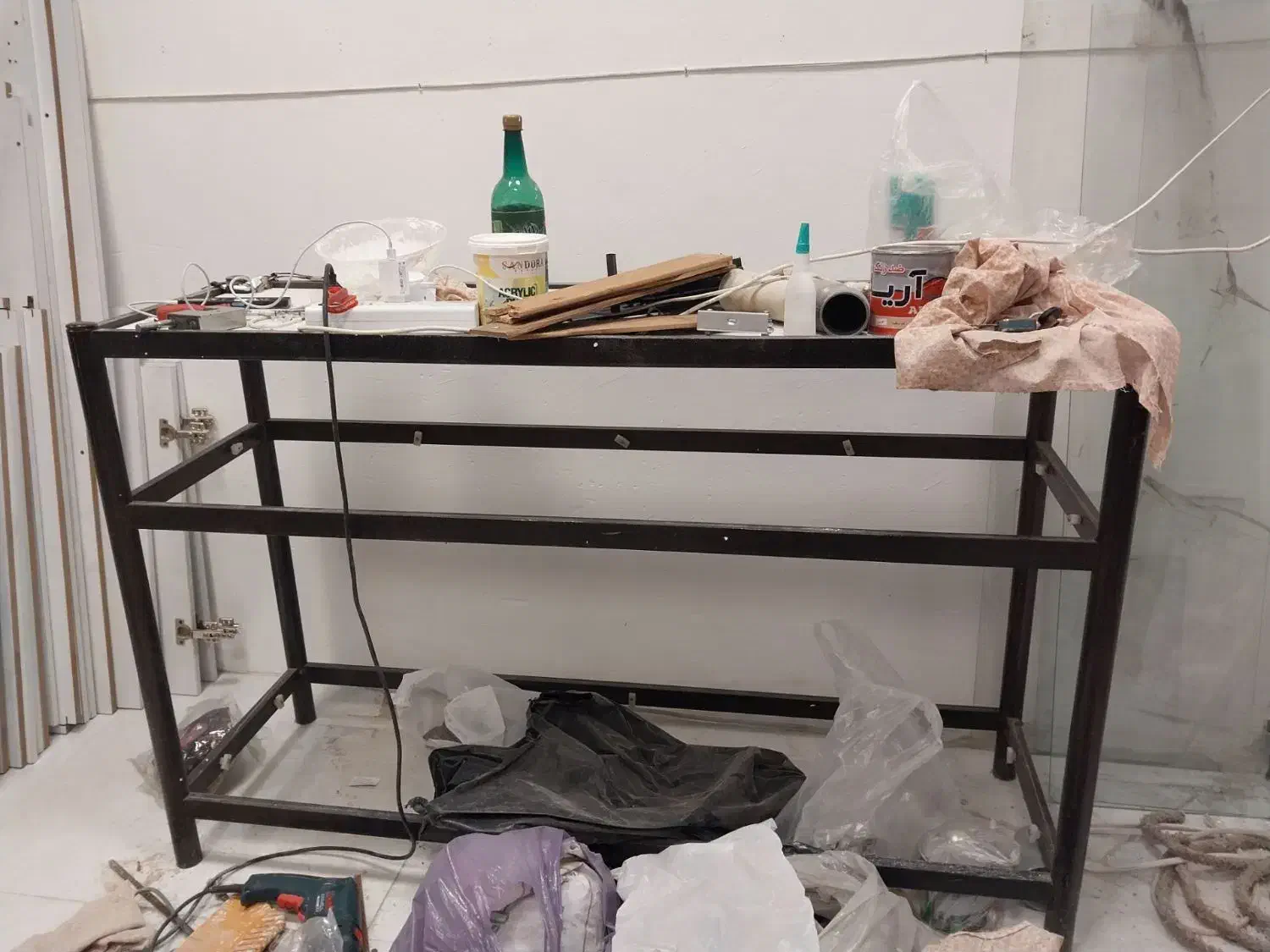 صندلی و ویترین|صندلی و نیمکت|زنجان, |دیوار