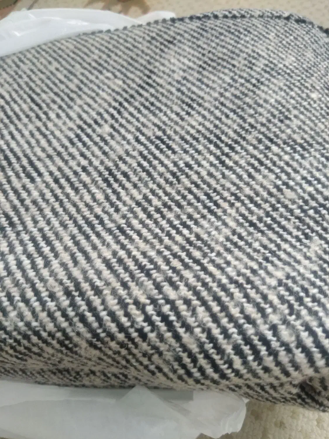 نخی|لباس|زرندیه, |دیوار