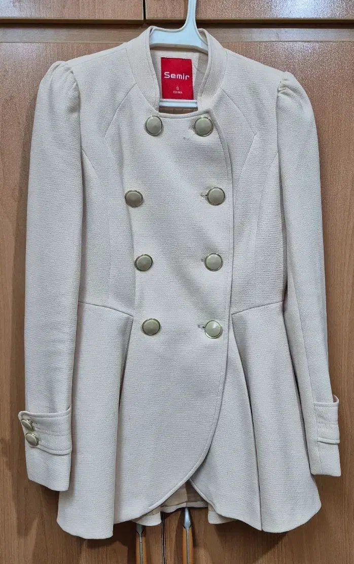 مانتو|لباس|اصفهان, قائمیه|دیوار