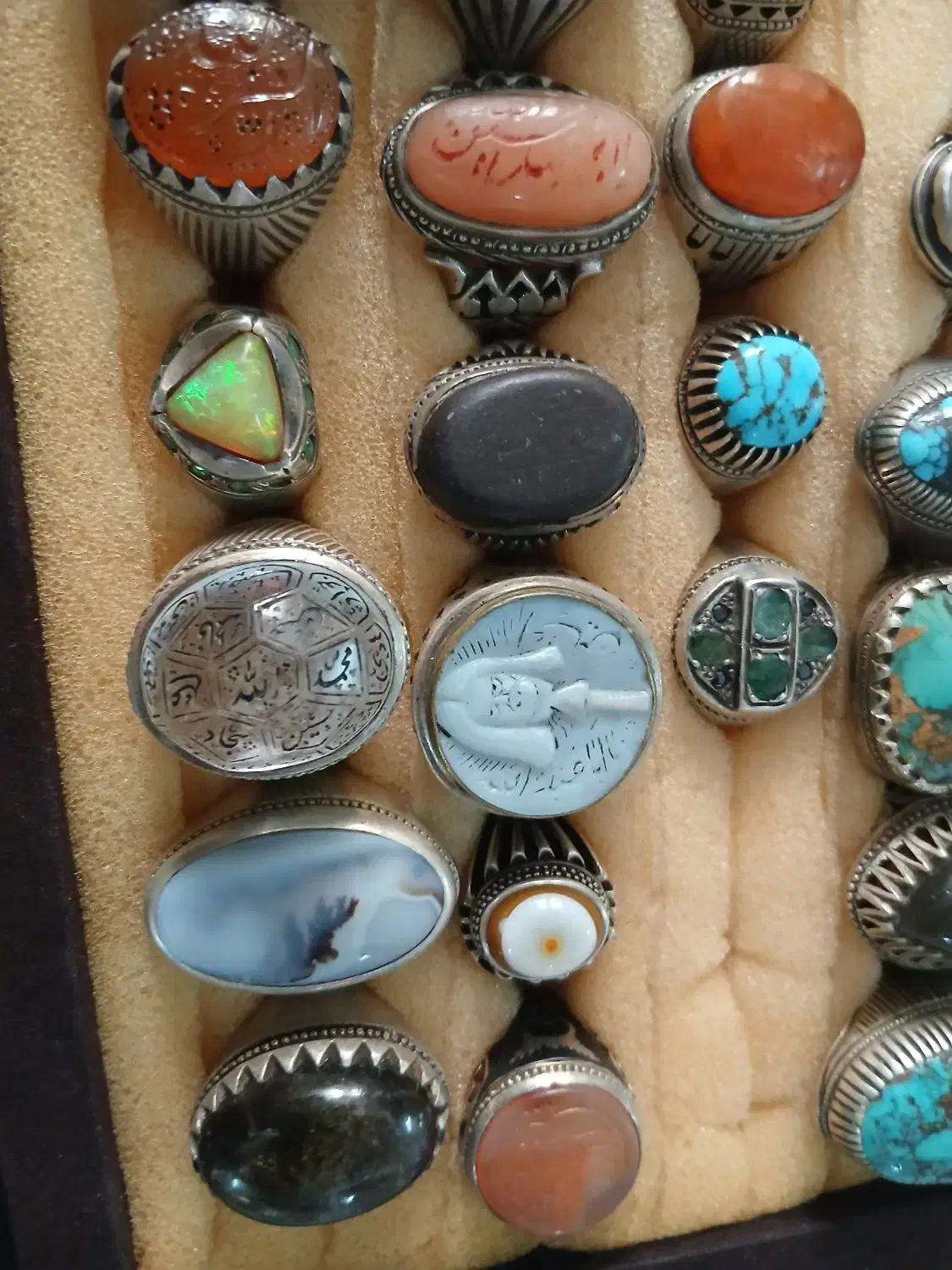 انگشترکلکسیونی(فاخر)عقیق گردنی شمایل قنبری قدیمی|جواهرات|قم, گلزار|دیوار