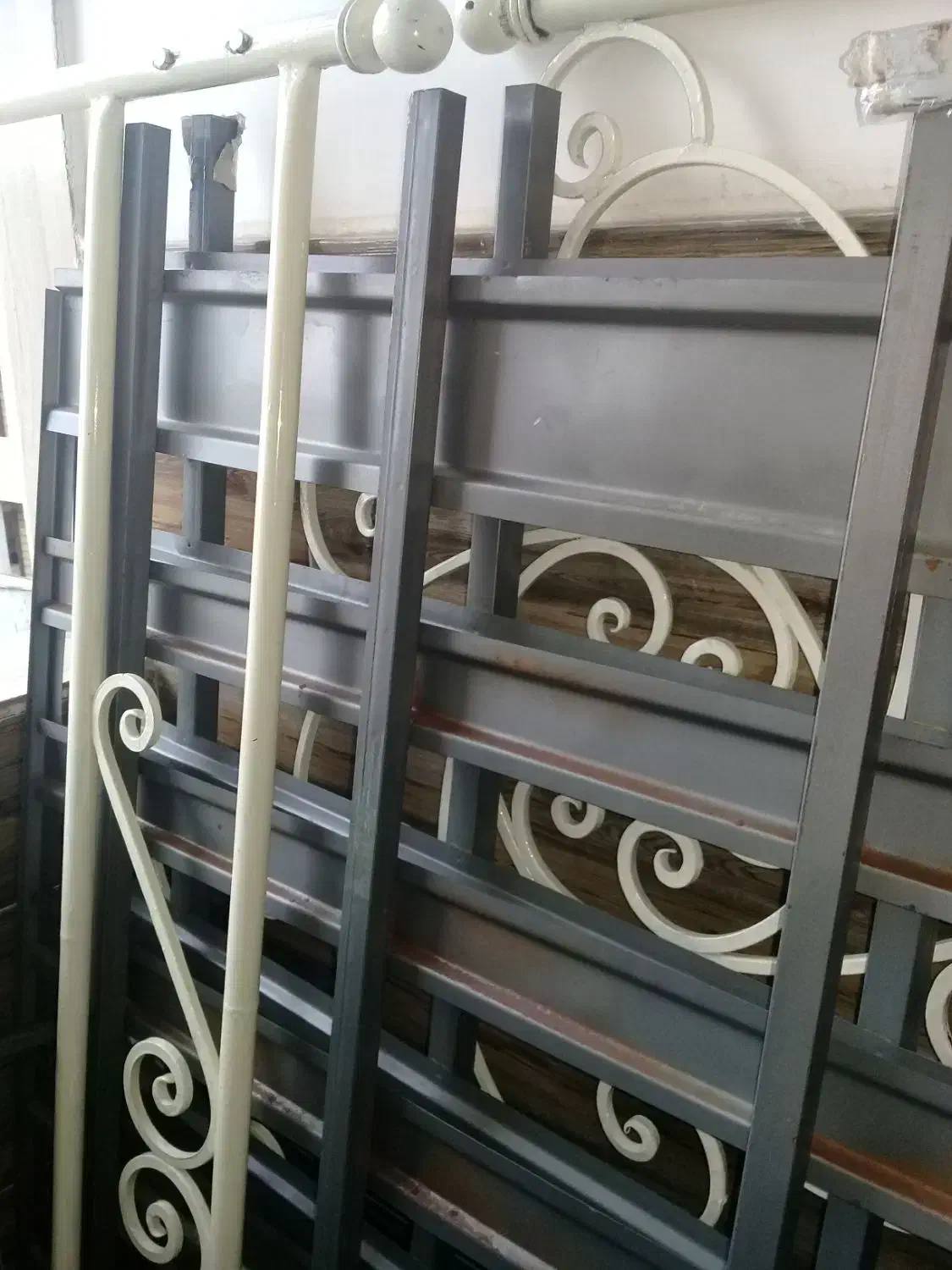 تختخواب|تخت و سرویس خواب|رشت, شهریاران|دیوار