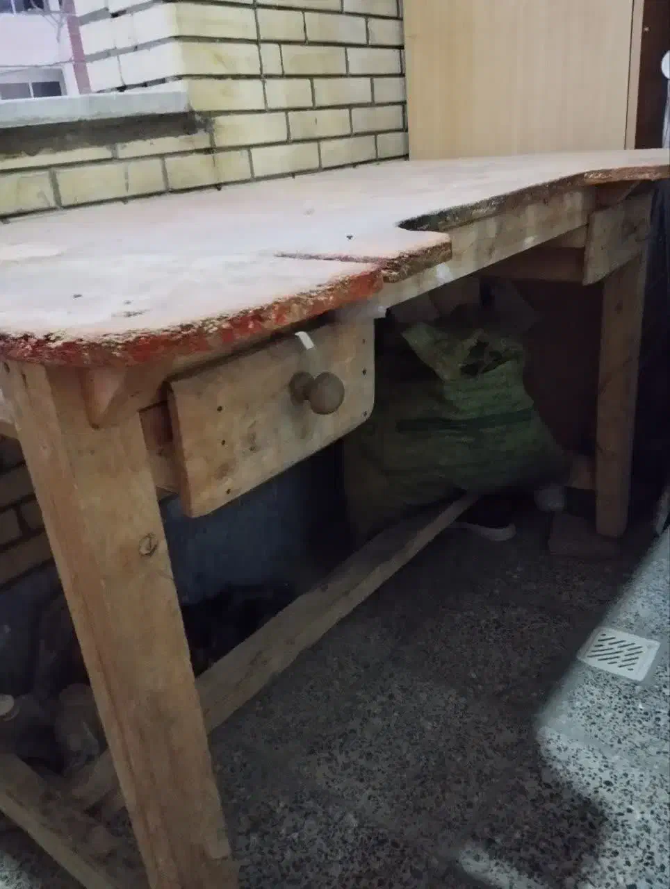 میز کار|مبلمان اداری|شهرکرد, |دیوار