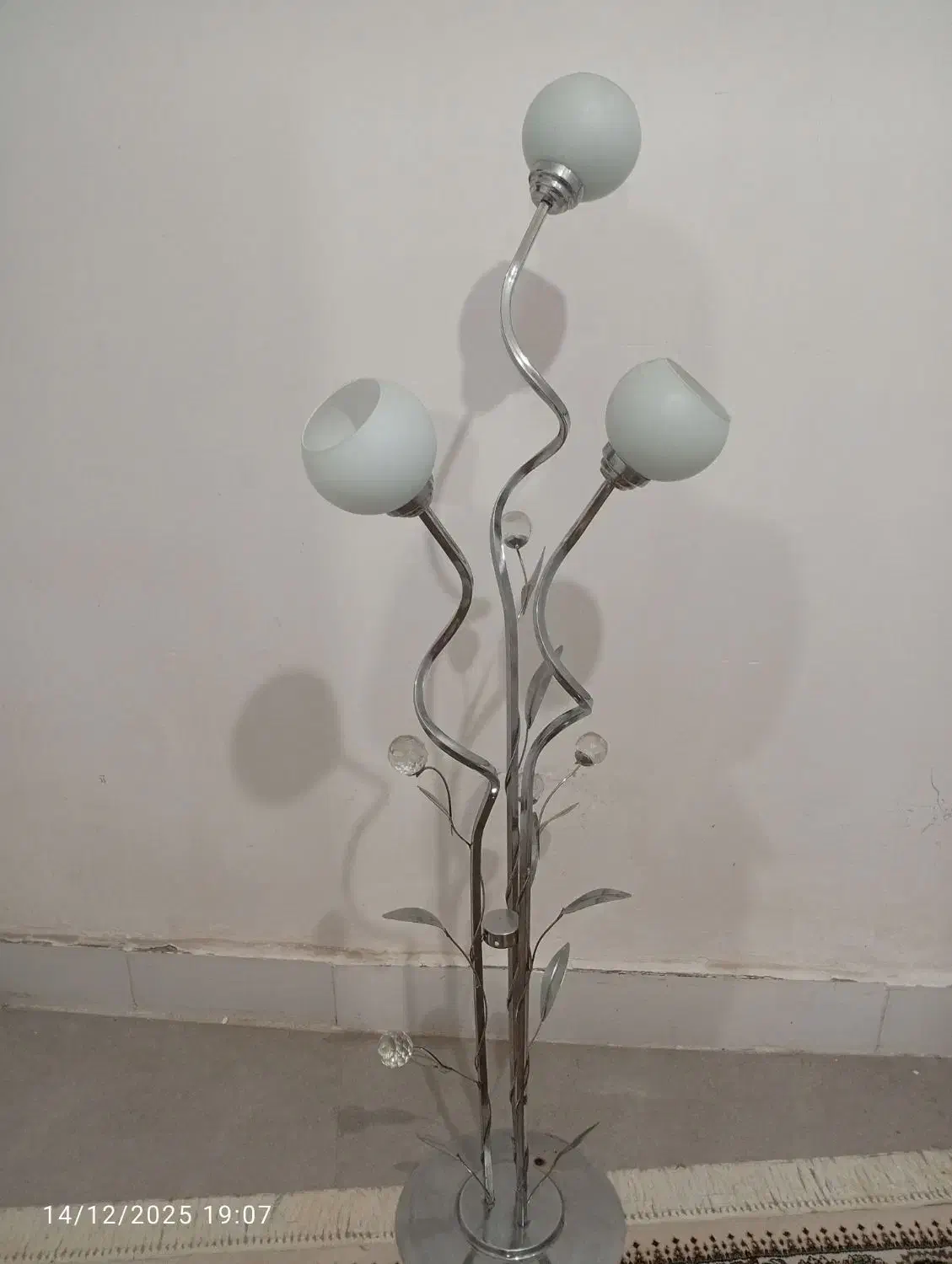 اباژور|چراغ خواب و آباژور|نیشابور, خط کاشمر|دیوار