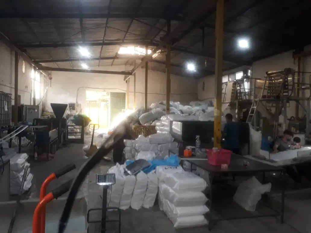 400متری سوله ارتفاع 6 ریل جرثقیل سقفی|اجارهٔ دفتر صنعتی، کشاورزی، تجاری|اندیشه, اندیشه فاز ۱|دیوار