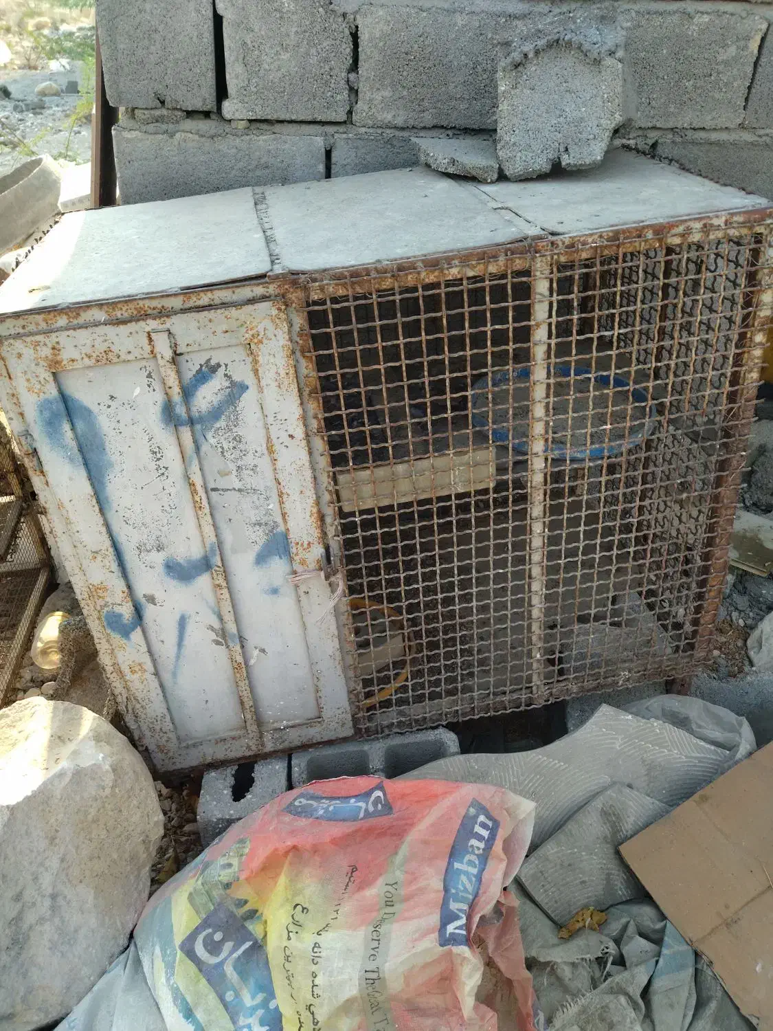 قفس دوتیکه کاملا اهنی معاوضه با مرغ|لوازم جانبی حیوانات|بندر کنگان, |دیوار