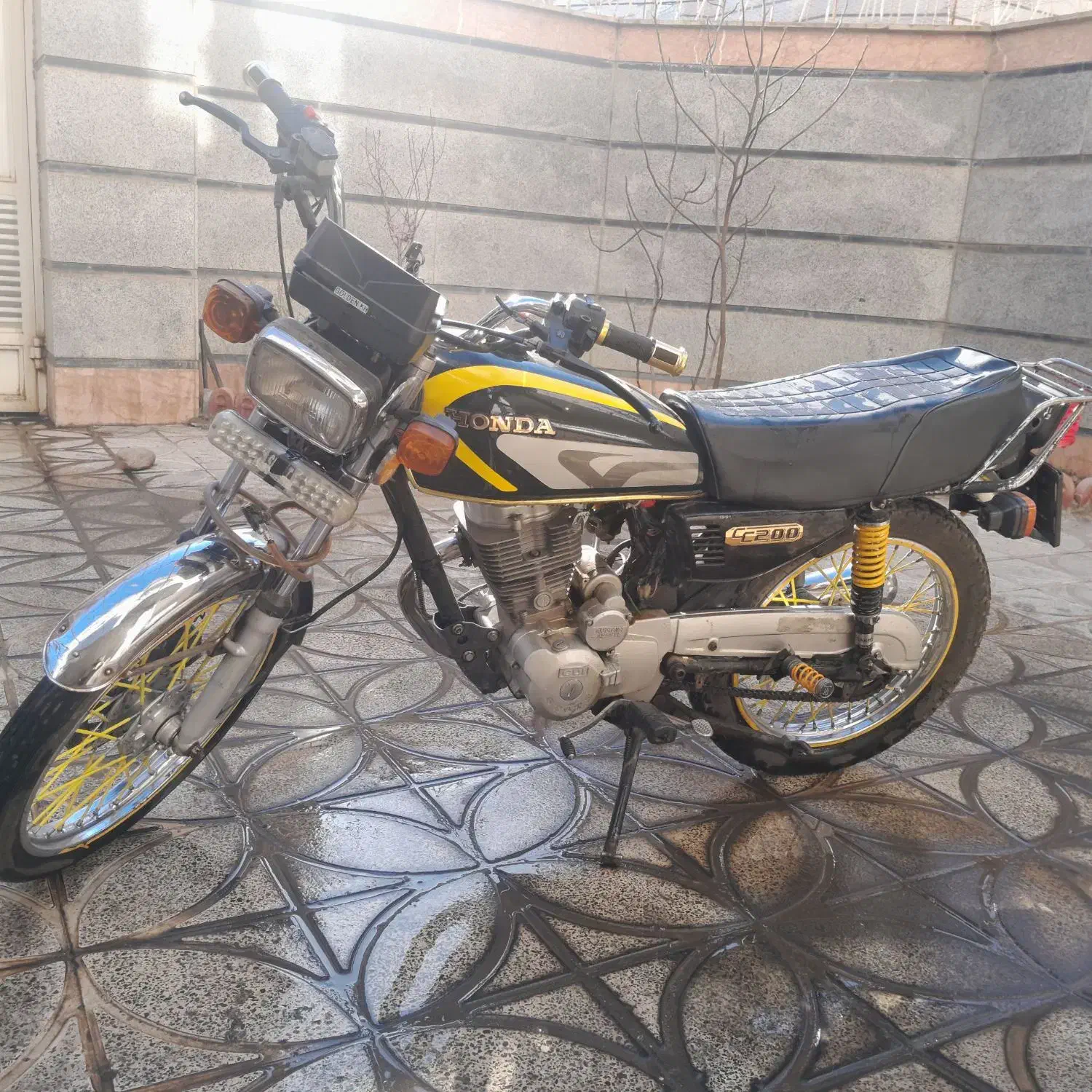 هوندا ۲۰۰ مدل ۹۳|موتورسیکلت|هشتگرد, شهرک بعثت|دیوار