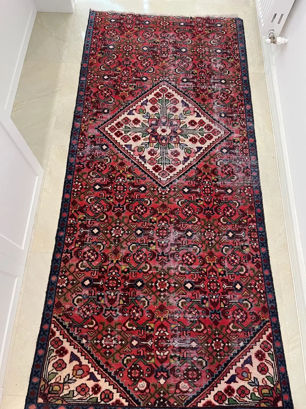 فرش دستبافت|فرش|کرج, باغستان|دیوار