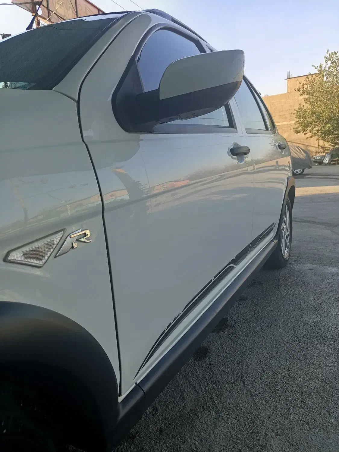 کوییک Rسفید  سقف مشکی مدل 1401|خودرو سواری و وانت|قدس, شهر‌قدس|دیوار