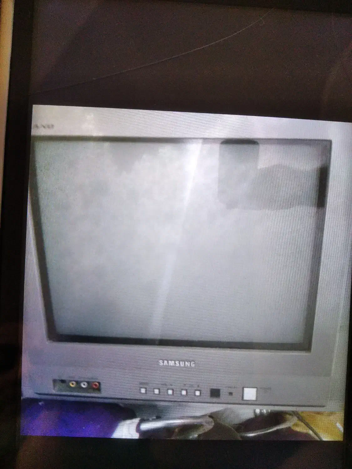 تلویزیون سامسونگ 21 با کنترل|تلویزیون و پروژکتور|رشت, سیا اسطلخ|دیوار