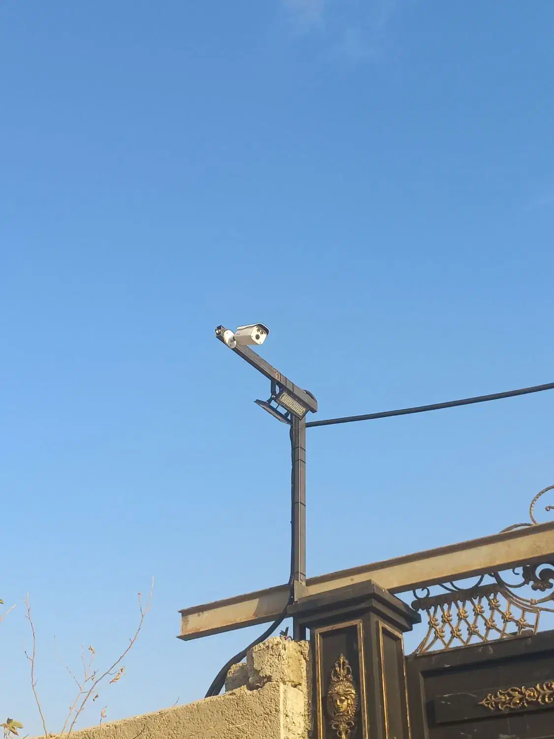 فروش و نصب دوربین مداربسته برند معتبر جهانی داهوا|دوربین مداربسته|ماهدشت, |دیوار