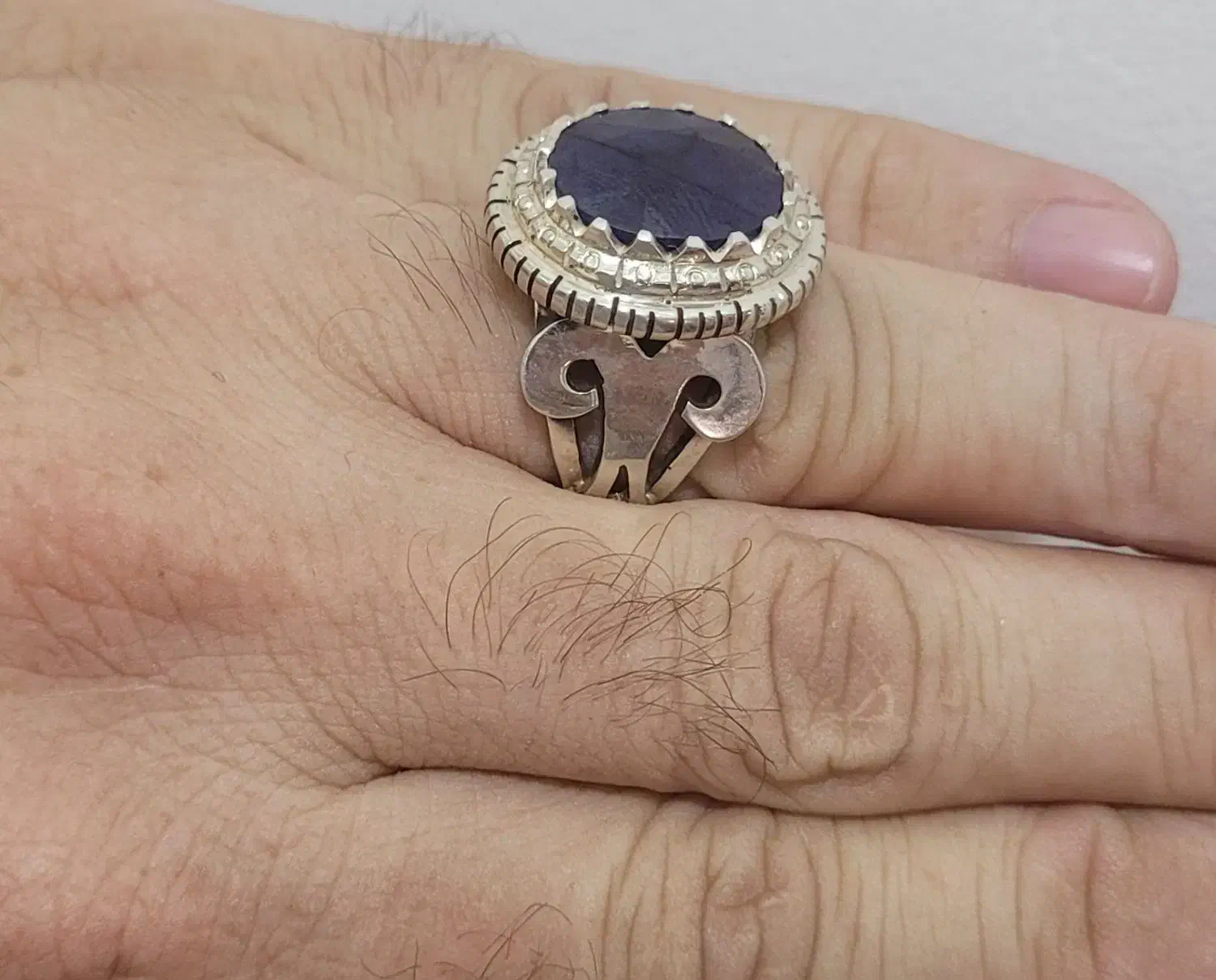 فروش انگشتریاقوت کبود|کلکسیون اشیاء عتیقه|بناب, |دیوار