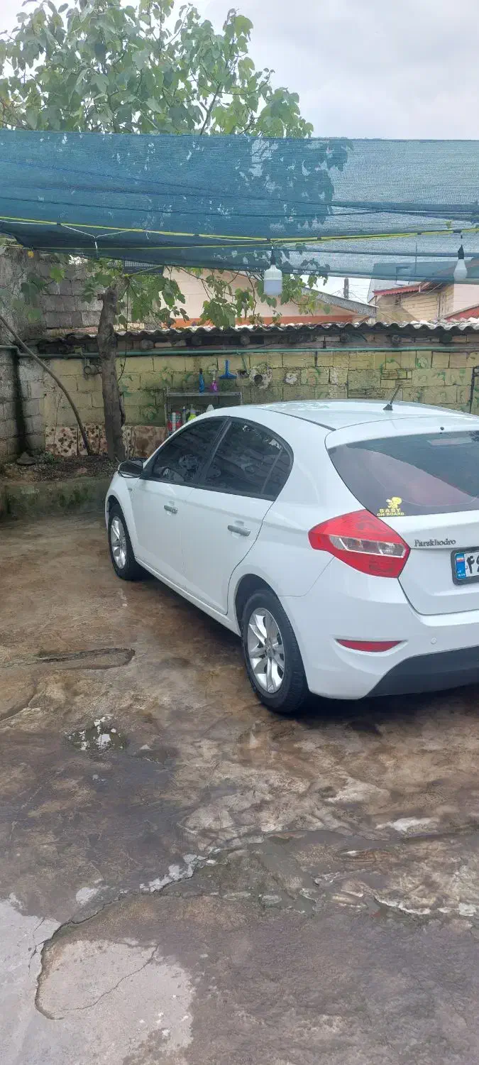 برلیانس 320  اتومات مدل ۹۵|خودرو سواری و وانت|رشت, کوی مهر|دیوار