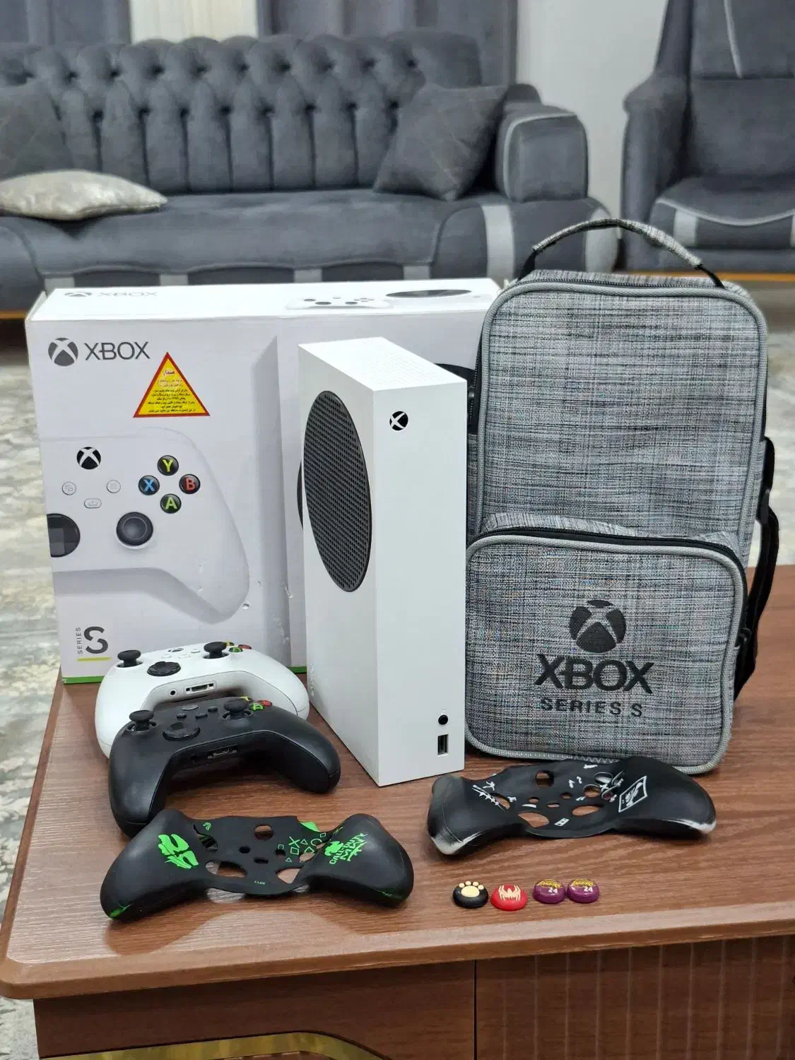 کنسول XBOX Series S دو دسته و کیف در حد نو و آکبند|کنسول، بازی ویدئویی و آنلاین|رشت, گلسار|دیوار