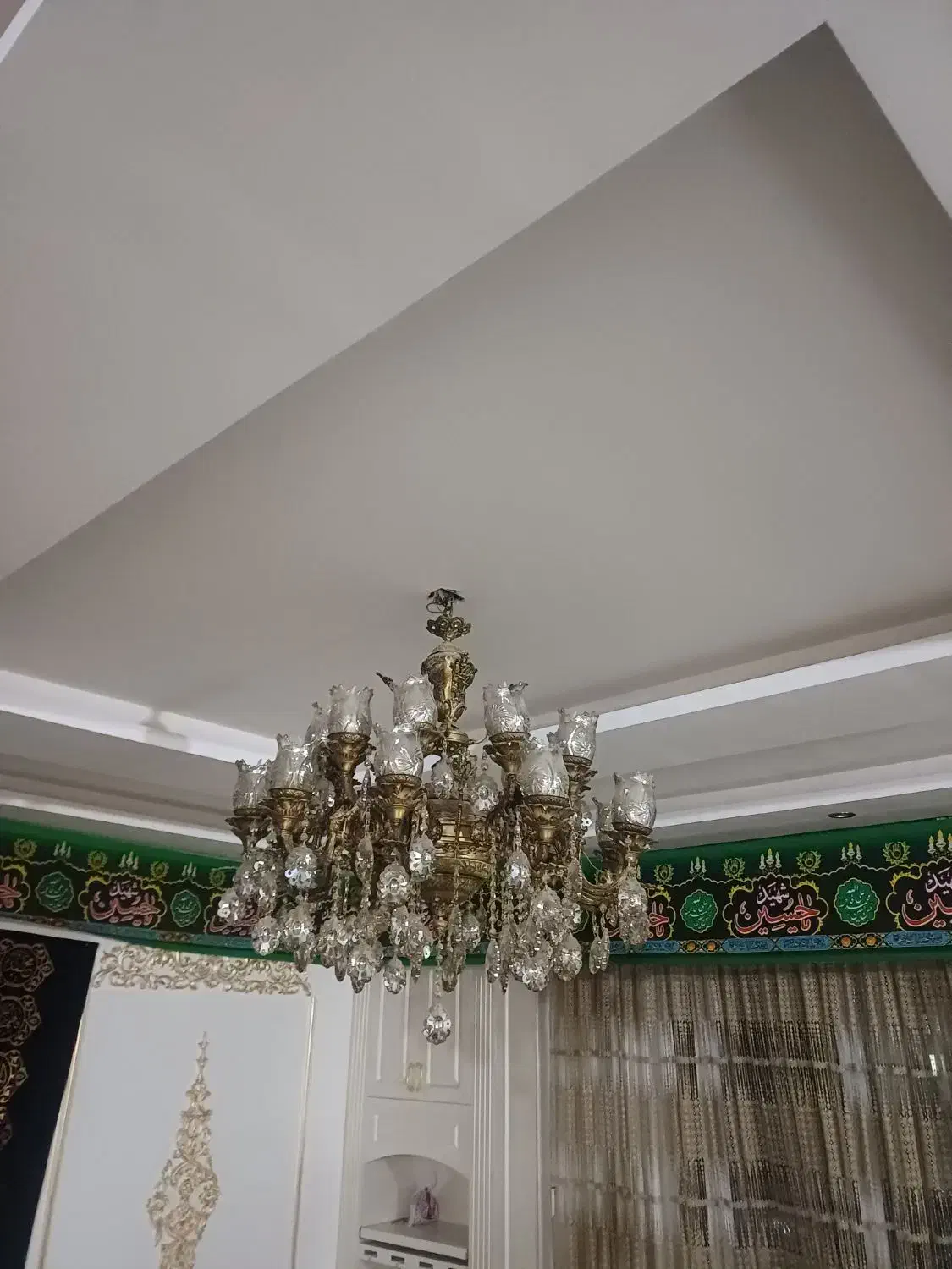 لوستر برنز شاه عباسی بزرگ|لوستر و چراغ آویز|مشهد, رضاشهر|دیوار