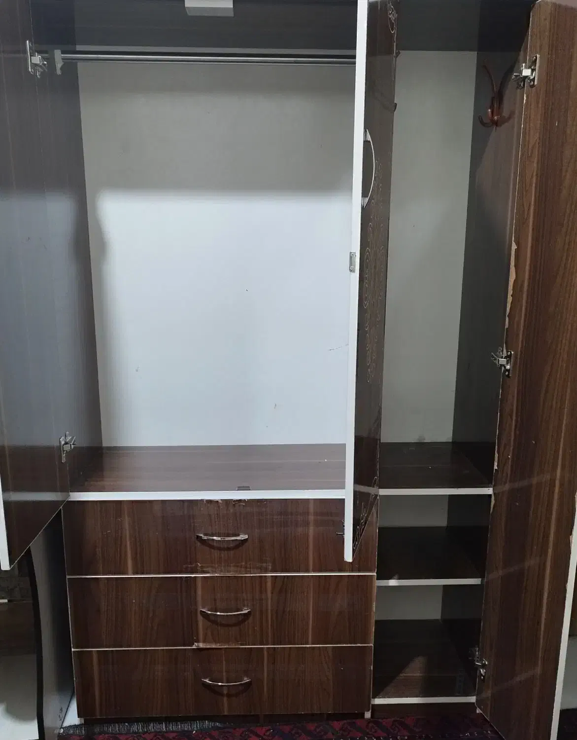 کمد|جاکفشی، کمد، دراور|زاهدان, |دیوار