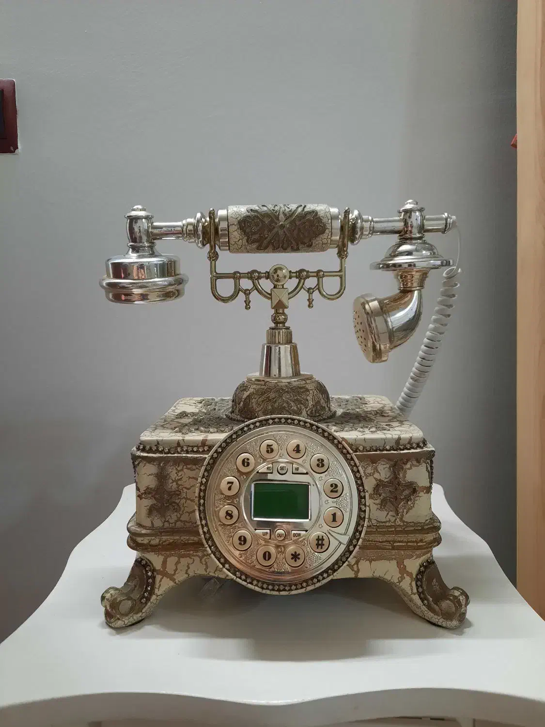 تلفن|تلفن رومیزی|آستانه سرا, |دیوار