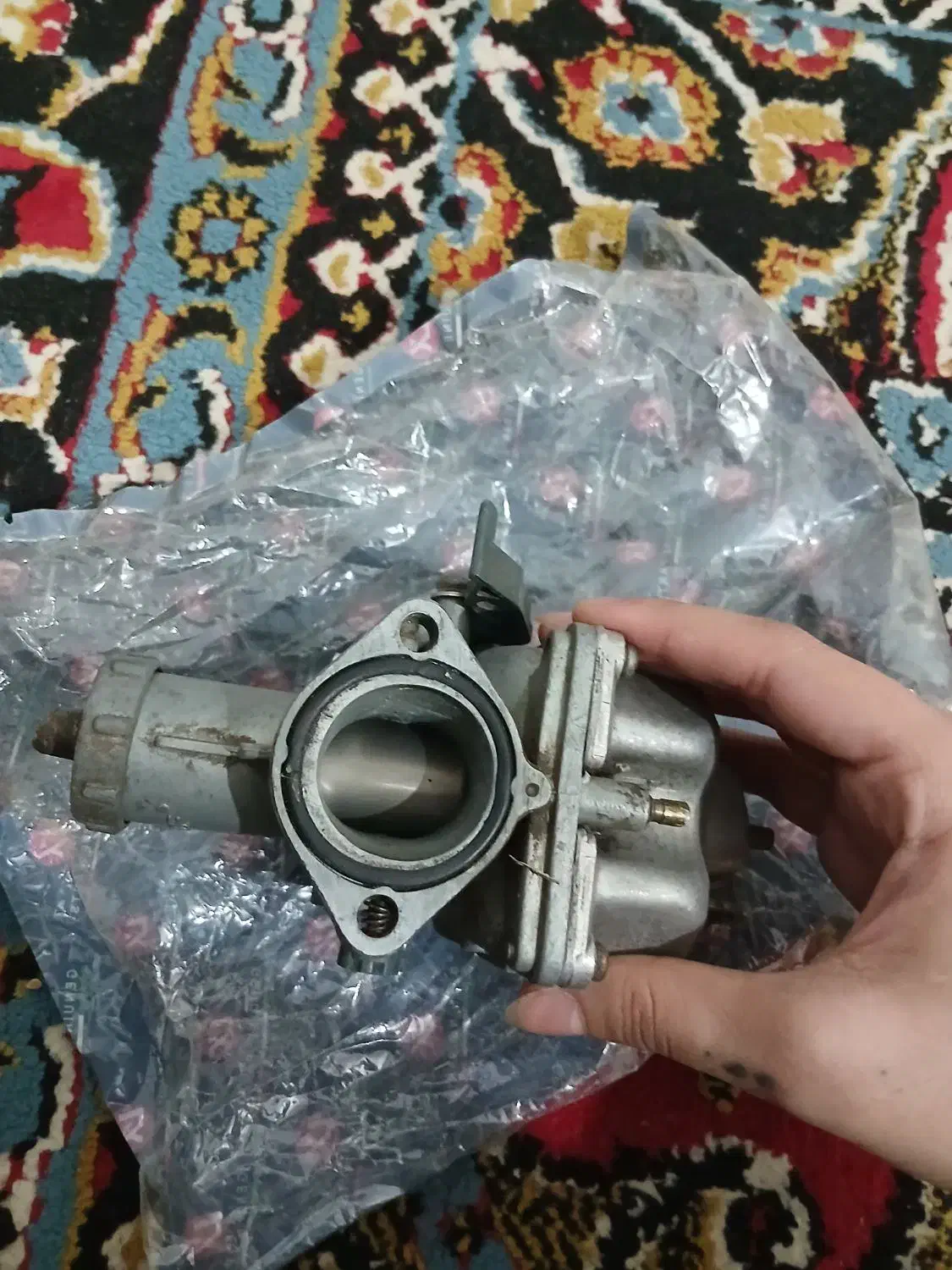 کاربراتور موتور سه چرخ ۲۰۰|قطعات یدکی و لوازم جانبی|اهواز, زرگان|دیوار