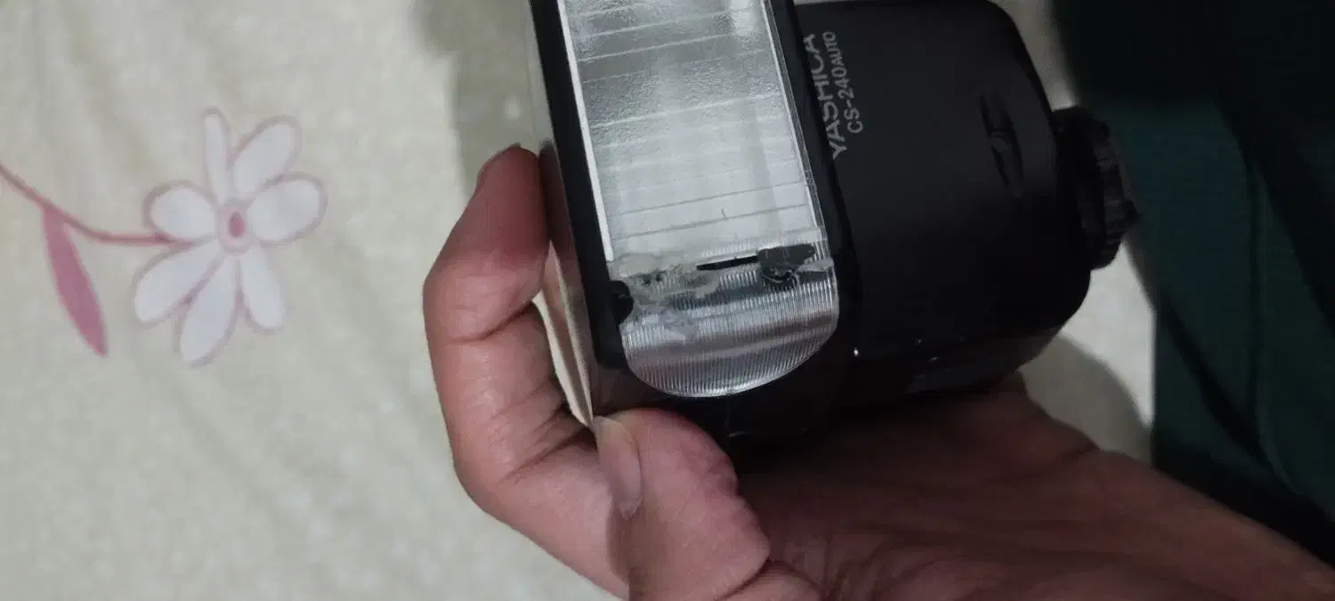 فلش قدیمی یاشیکا|دوربین عکاسی و فیلم‌برداری|هشتگرد, فاز ۱ مهستان|دیوار