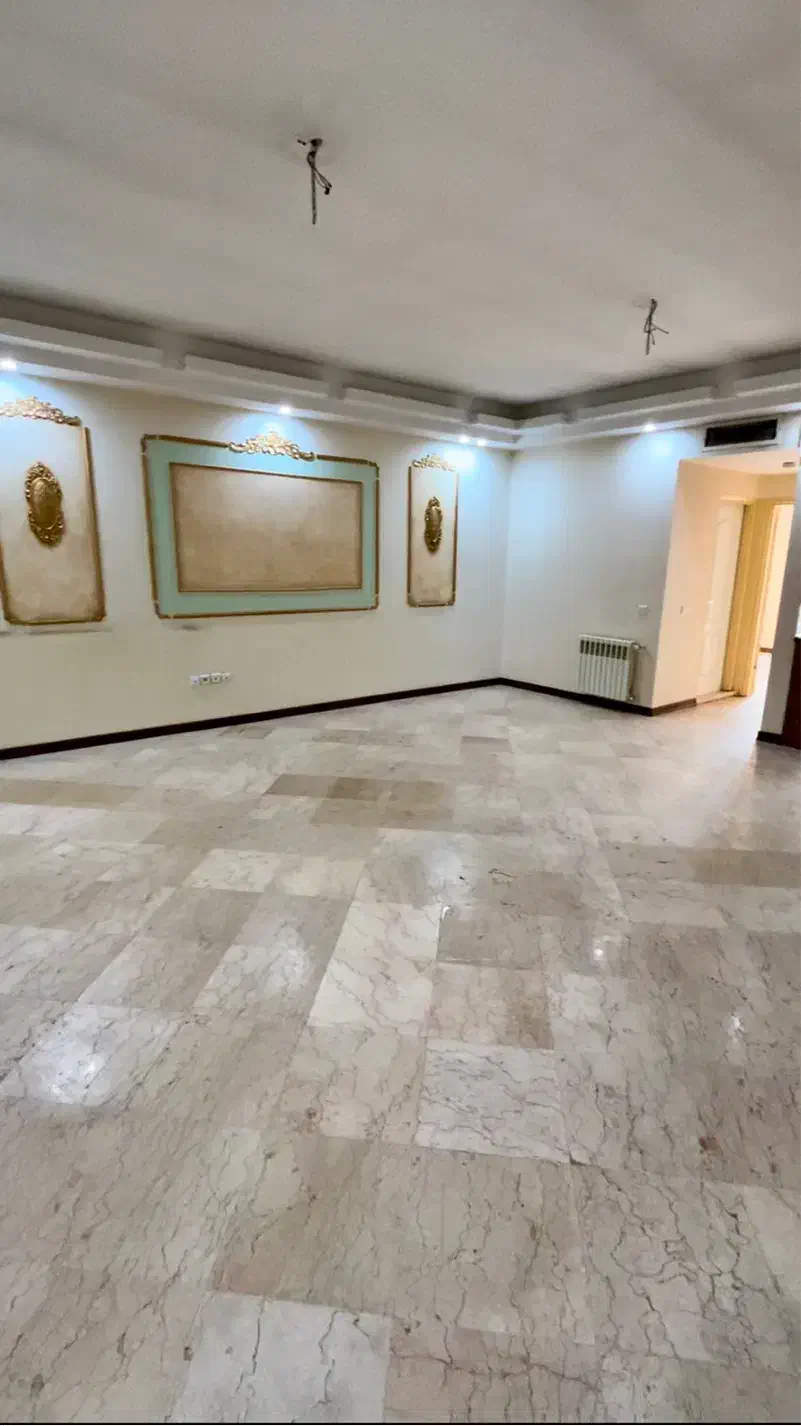 آپارتمان۱۱۰ متر/دو خواب/فول/خوش نقشه/قابل تبدیل