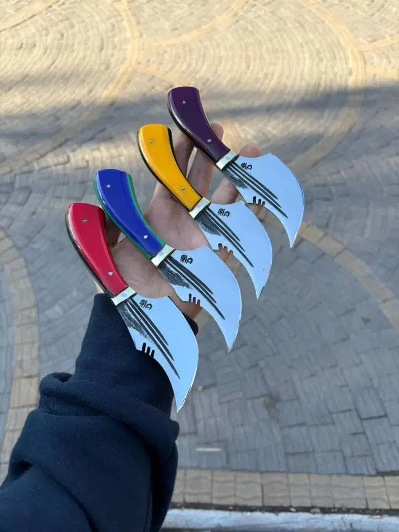 چاقوکوچک و بزرگ هر چاقویی بخایی هست|کوهنوردی و کمپینگ|نیشابور, پنجراه|دیوار