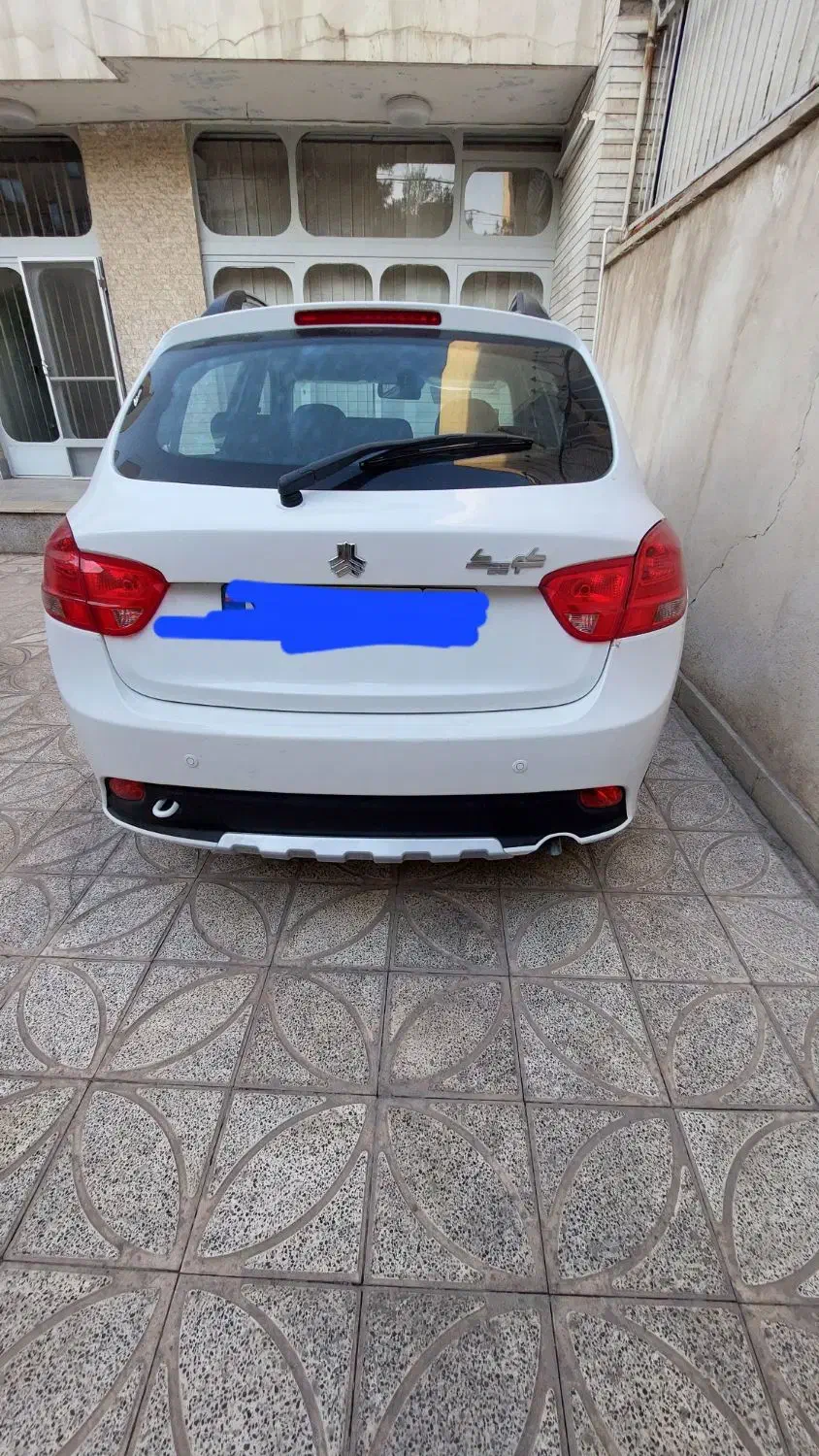 کوییک صفر ۴۰۴ سفید مشکی رینگ آلومینیومی GXR L|خودرو سواری و وانت|اصفهان, پروین|دیوار