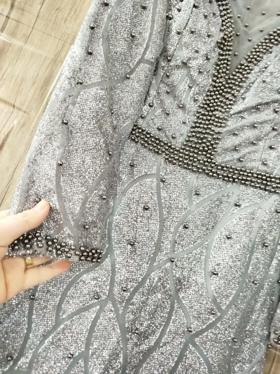 لباس مجلسی|لباس|میبد, |دیوار