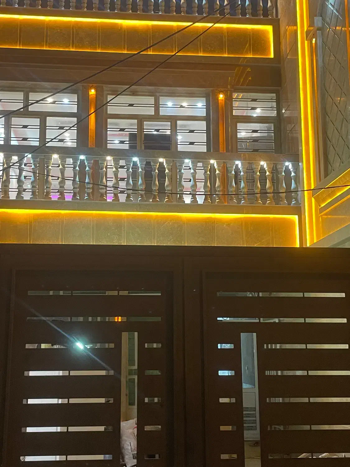 دو خوابه طبقه بالا|اجارهٔ خانه و ویلا|شیراز, شهرک مهدیآباد|دیوار