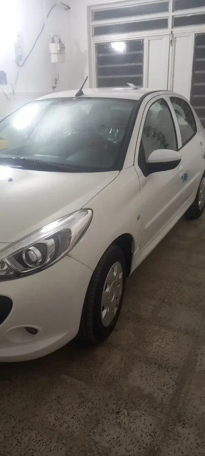 پژو ۲۰۶ ۱۳۹۸|خودرو سواری و وانت|بروجرد, |دیوار